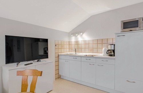 Chieming Apartment | Scenic Lake Chiemsee Apartment with Mountain Views & Free Wi-Fi