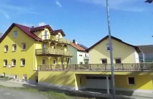 Rottingen Apartment | Vacation apartment with private bathroom