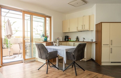 Lagundo Apartment | Stay in a Bright Vacation Apartment with Gorgeous Terrace