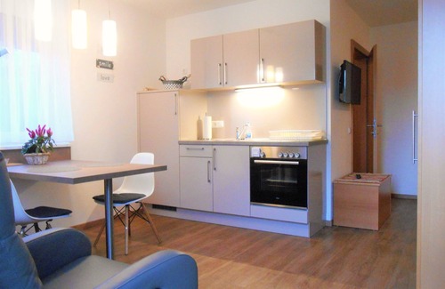 Leibnitz Apartment | Stunning Vacation Apartment 'Zweisamkeit' with Ocean Views