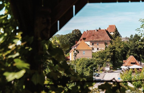 Leibnitz Apartment | Stunning Vacation Apartment 'Zweisamkeit' with Ocean Views
