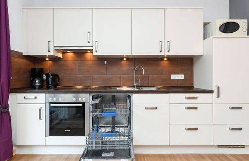 Horum Apartment | Pet-Friendly Oceanfront Retreat: Vacation Beach Shell