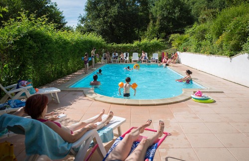 La Bastide-Clairence Ski Chalet | Serene Cottages in the Basque Country with Pool & Ocean Views