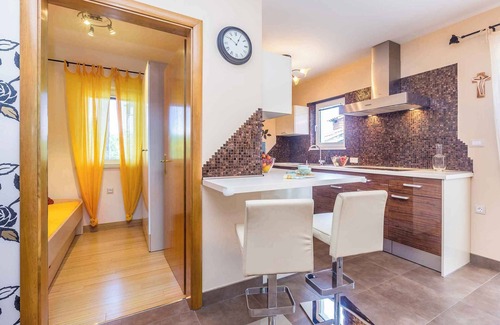 Sveti Vid Dobrinjski Villa | Guest Rated 10/10: Villa Carlo Vacation Cottage