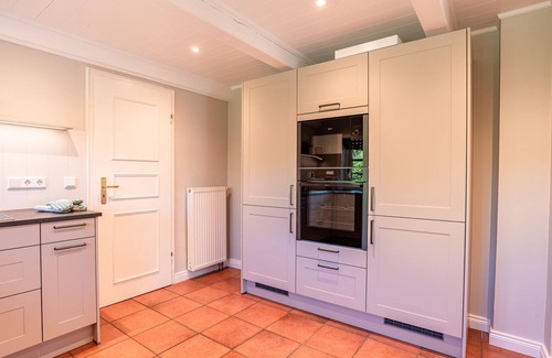 Suderende House | Pet-Friendly Ocean View Cottage in Olersem, Germany