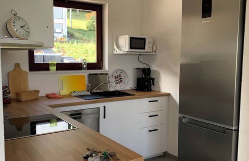 Tholey House | Cozy Vacation Cottage Varuswald with Pool & Family Amenities