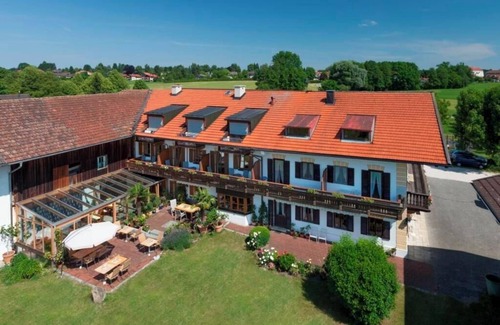 Breitbrunn a. Chiemsee Apartment | Vacation apartment Hedi, 55 sqm for 2-4 persons in the attic