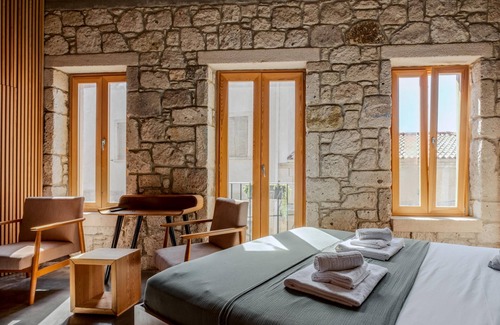 Hacımemis House | Beachside Getaway: Vacation Flat w Pool Near Alacati