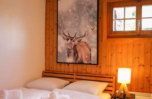 Moleson House | Vacation home Chalet 1628 in Moléson-sur-Gruyères - 8 persons, 4 bedrooms