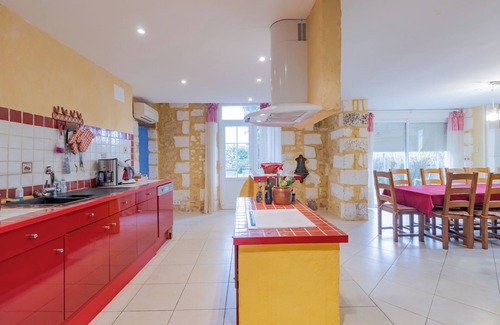 Saint-Pierre-de-Cole House | Elegant Vacation Home "Maison Sébastien" with Private Pool