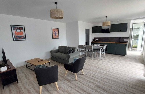 Penmarch House | Vacation home 200 m from the sea KÉRITY PENMARCH full foot quiet bright