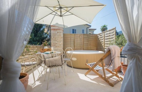 Ika House | Discover Vacation Home Aničić with Oceanfront Bliss