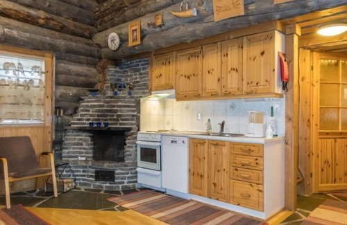 Sirkka House | Relaxing Retreat at Atokka: Lake Views & Spa Amenities