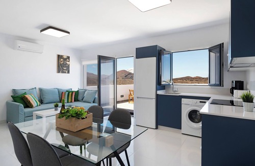 La Santa House | Cozy Vacation Home 'Brisa 3' with Ocean View & Wi-Fi