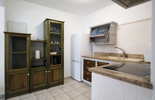 Caleta de Sebo House | Seaside Vacation Home "Cabo" with Private Terrace & Amenities