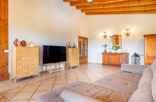 Sa Cabaneta House | Vacation Home "Ca Ses Moneies" with Mountain View, Private Pool & Wi-Fi