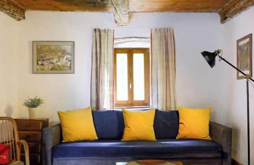 Negrentino House | Vacation home Casa Agnelli in Acquarossa - 4 persons, 2 bedrooms