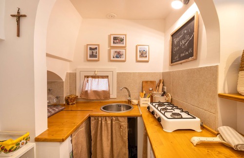 Old Town Cisternino House | Guest Rated 10/10: Casa Agata Cisternino with Wi-Fi & Spa
