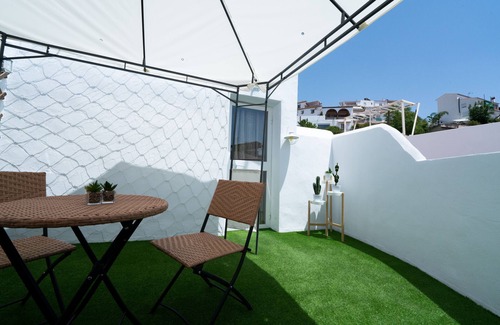 Competa House | Relaxing Retreat at Casa Alegría with Private Terraces & Wi-Fi