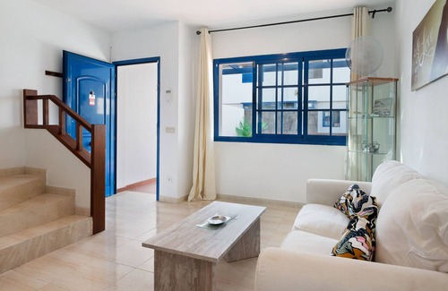 Playa Blanca House | Beachfront Getaway "Casa Katy" with Private Terrace & Wi-Fi