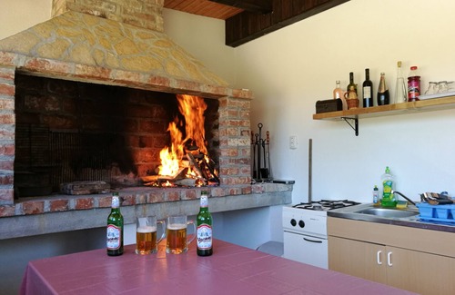 Rudanovac House | Charming Vacation Home Near Plitvice Lakes with Spa & Pool