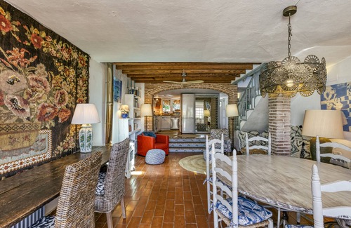Cadaques House | Designer House with Panoramic Ocean Views and Modern Comforts