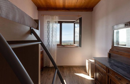 Scansano House | Cozy Vacation Home Enea with Oceanfront Views & Spa
