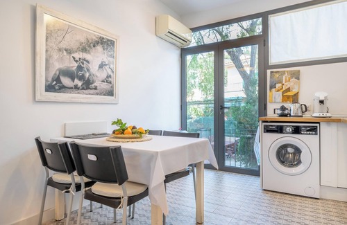 Soller House | Guest Rated 10/10: Casa Sunny with Mountain View & Garden