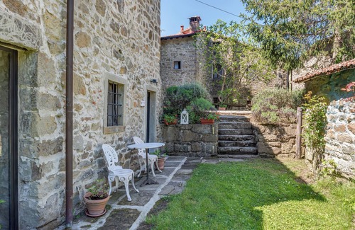 Londa House | Relaxing Getaway at Fienile Con Piscina Near Florence