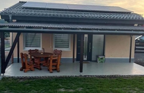 Arnshofen House | Cozy Vacation Home for Two with Ocean View in Arnshöfen