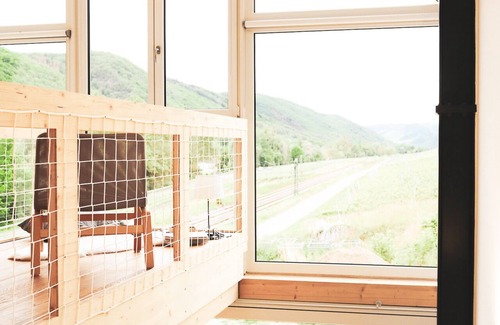 Pommern House | Cozy Pomerania Vacation Home for 4 with Ocean View