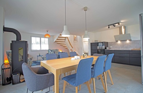 Parow House | Ideal Vacation Home for 8 Guests in Kramerhof