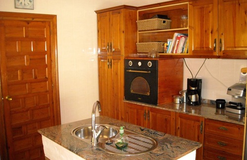 Puerto de la Duquesa House | Spacious Holiday Home for 6 in Scenic Manilva