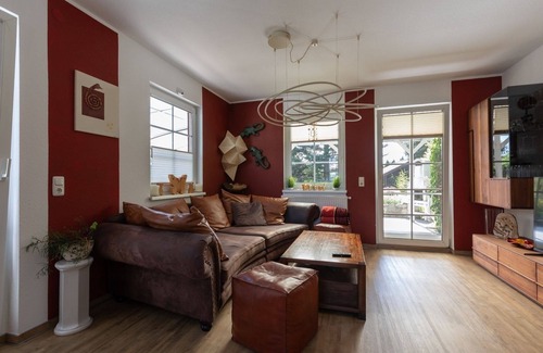 Redlham House | Spacious Vacation Home for 8 with Pool & Ocean View