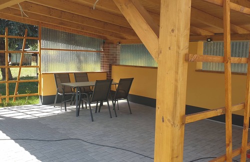 Sallgast House | Top-Rated Vacation Cottage Kurio with Family-Friendly Amenities