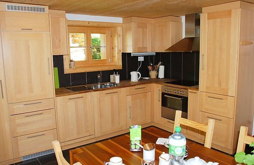 Jaun House | Relaxing Vacation Home Höfli with Spa and Breakfast Included
