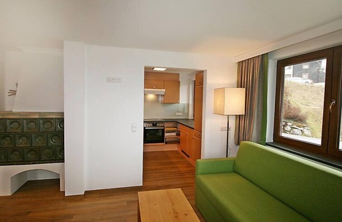 Eben im Pongau House | Relaxing Retreat: Vacation Home Happy with Lake View & Spa