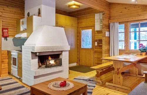 Sotkamo House | Tranquil Escape at Vacation Home Hilla with Ocean Views