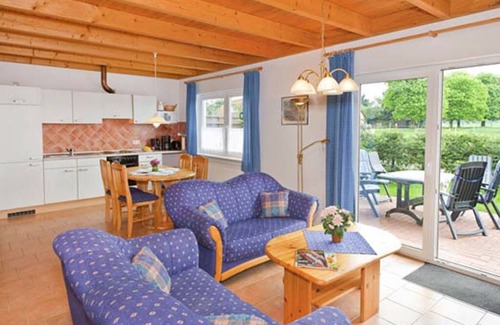 Muritz House | Tranquil Vacation Home Near Nature Reserve - Mönchshof 13b