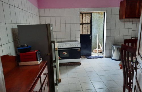 Douala House | Cozy Suburban Retreat in Douala with Pet-Friendly Amenities