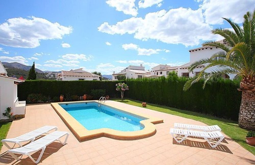 Monte Pego House | Relaxing Vacation Home Inma with Oceanfront Pool & Spa