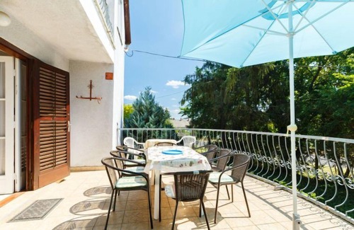 Belatelep House | Relaxation Awaits at Iris by Interhome with Spa & Lake View
