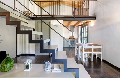 Toscolano Maderno Apartment | Scenic "La Casetta Nel Bosco" with Private Terrace & Wi-Fi