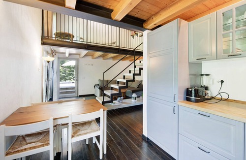 Toscolano Maderno Apartment | Scenic "La Casetta Nel Bosco" with Private Terrace & Wi-Fi
