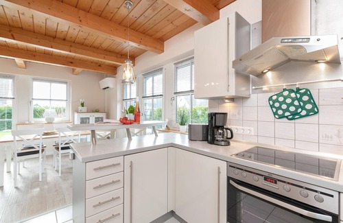 Neukirchen House | Cozy Vacation Home Küstenzauber with Oceanfront Views
