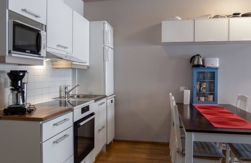Vuokatti House | Relaxing Vacation Home Kerttu with Lake View and Spa