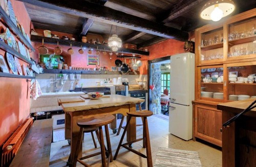 Kotli House | Pet-Friendly Vacation Home Kotli with Oceanfront Spa