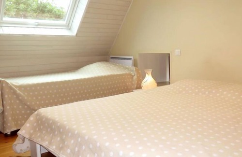 Ploumoguer House | Vacation home La Chapelle (PMG107) in Ploumoguer - 4 persons, 1 bedrooms