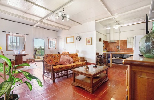 Guia de Isora House | Capture Mountain Views at Casa Container Guía De Isora