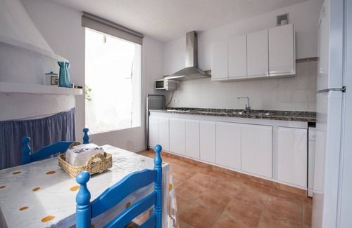 Sorvilan House | Sea View Vacation Home "Lathe Biosas" with Private Terraces